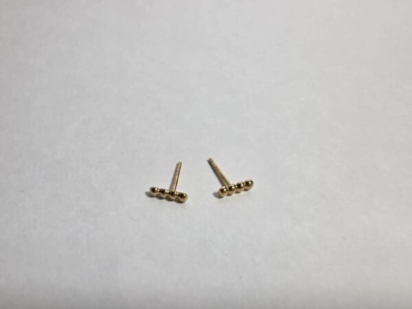 Aretes