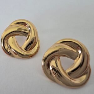 Aretes