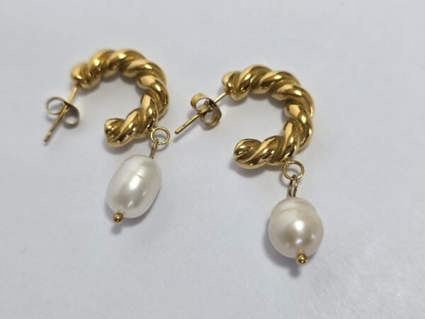 Aretes
