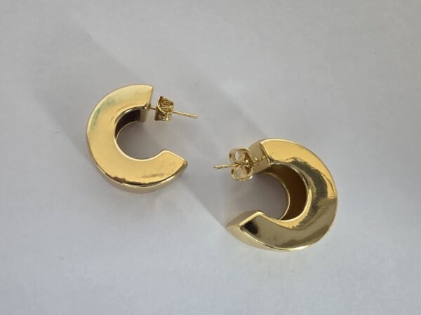 Aretes