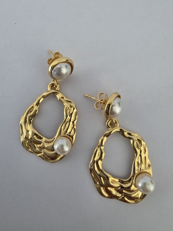 Aretes